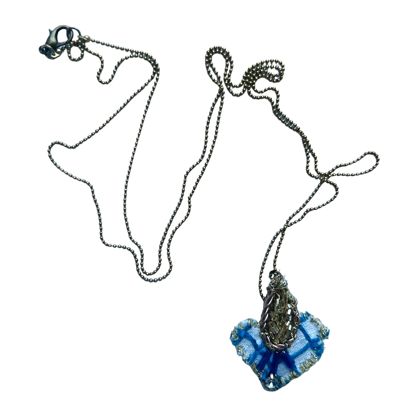 collana lunga PUELLA "cuore petit "con ciondolo ricamato a mano azzurro e oro