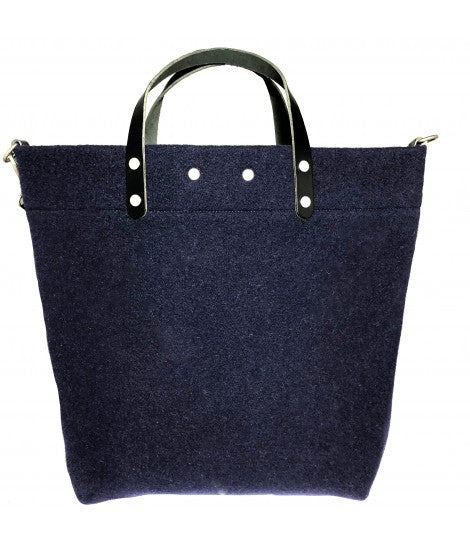 shopping bag SUD in lana blu scuro con doppio manico in pelle nera e tracolla staccabile