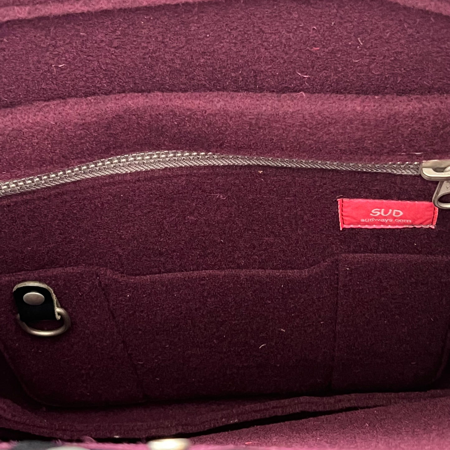 Borsa a mano SUD in lana bordeaux con tracolla staccabile