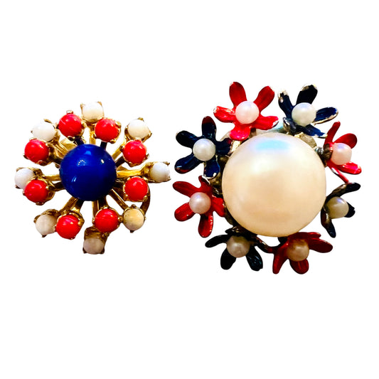 orecchini vintage "spaiati ma accoppiati" con perline rosso, panna, blu e perla