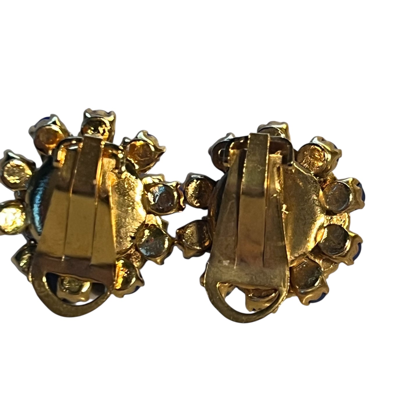 orecchini vintage "spaiati ma accoppiati" con perline rosso, panna e blu